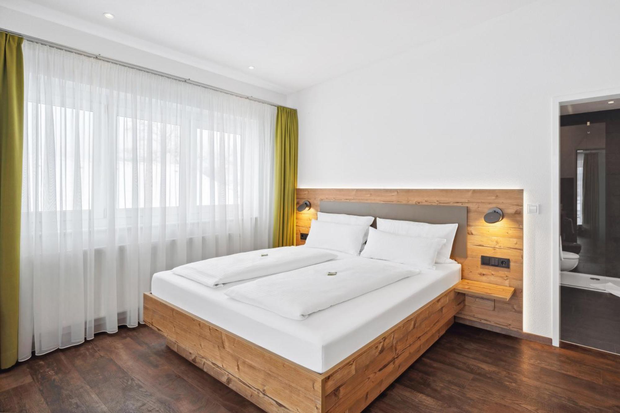Hotel Zeppelin 라우파임 외부 사진