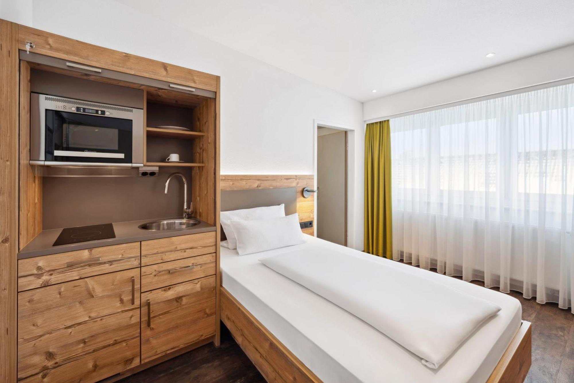 Hotel Zeppelin 라우파임 외부 사진